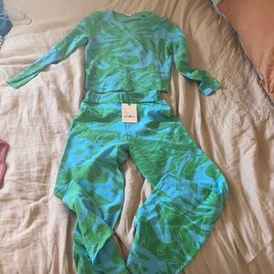 Paloma Wool Chasis Set